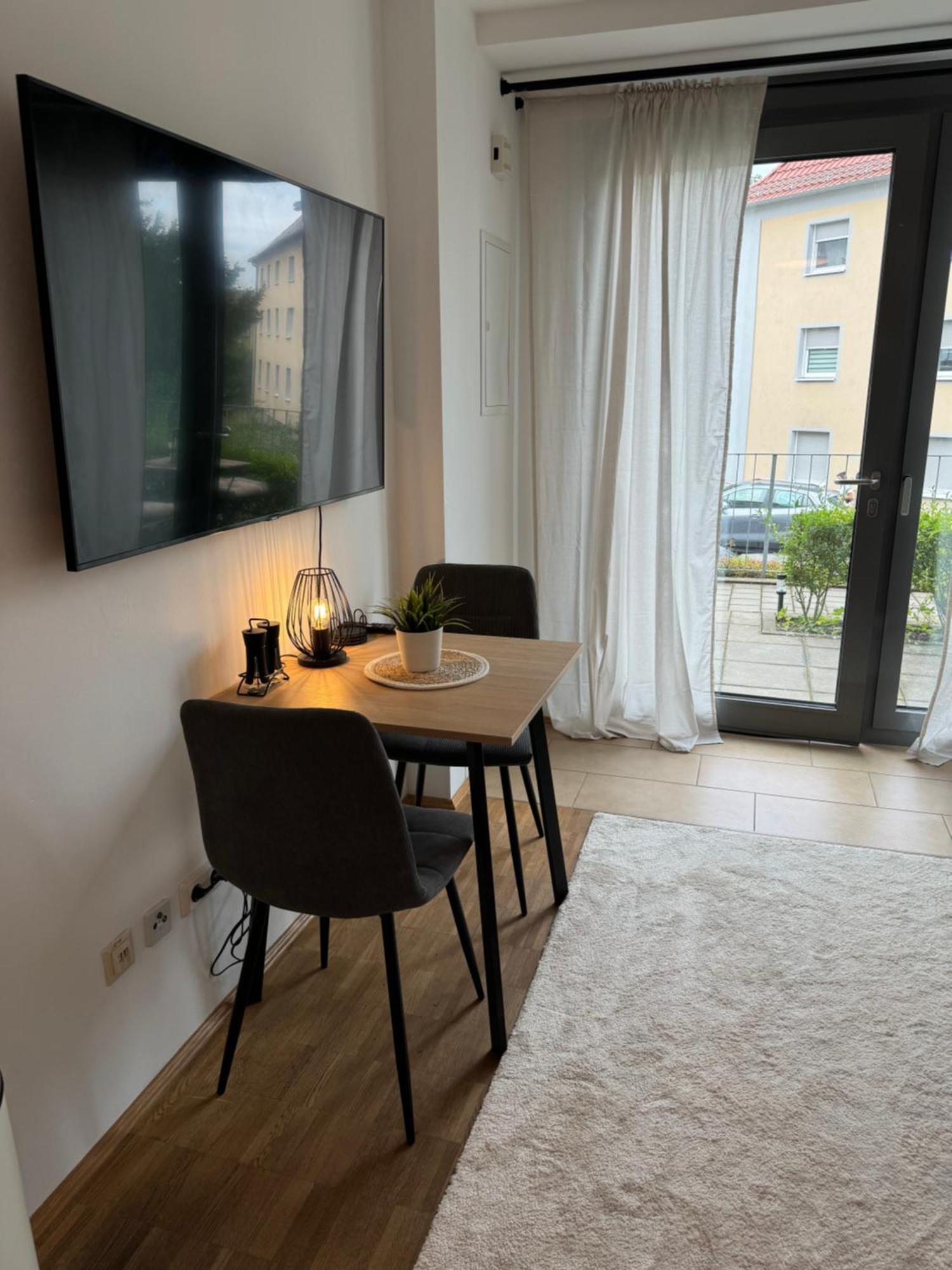 Moderne Ferienwohnung Mit Terrasse Βίρτσμπουργκ Εξωτερικό φωτογραφία